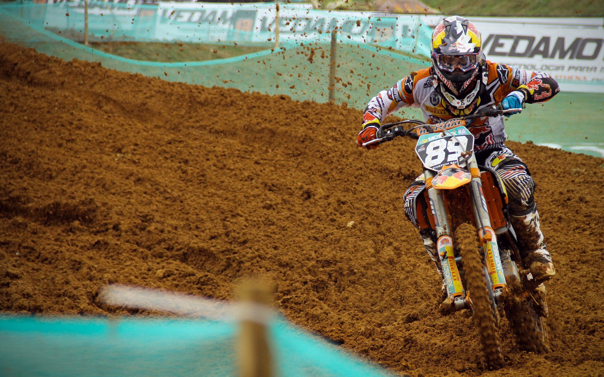 创意十足的球场设计引领行业新潮流,球场效果图